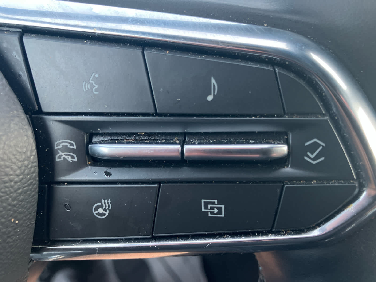 Used 2025 Chevrolet Equinox LT w/ Safety and Technology Package FWD image 19