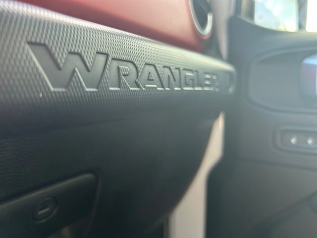 Used 2019 Jeep Wrangler Unlimited Rubicon AWD/4WD image 19