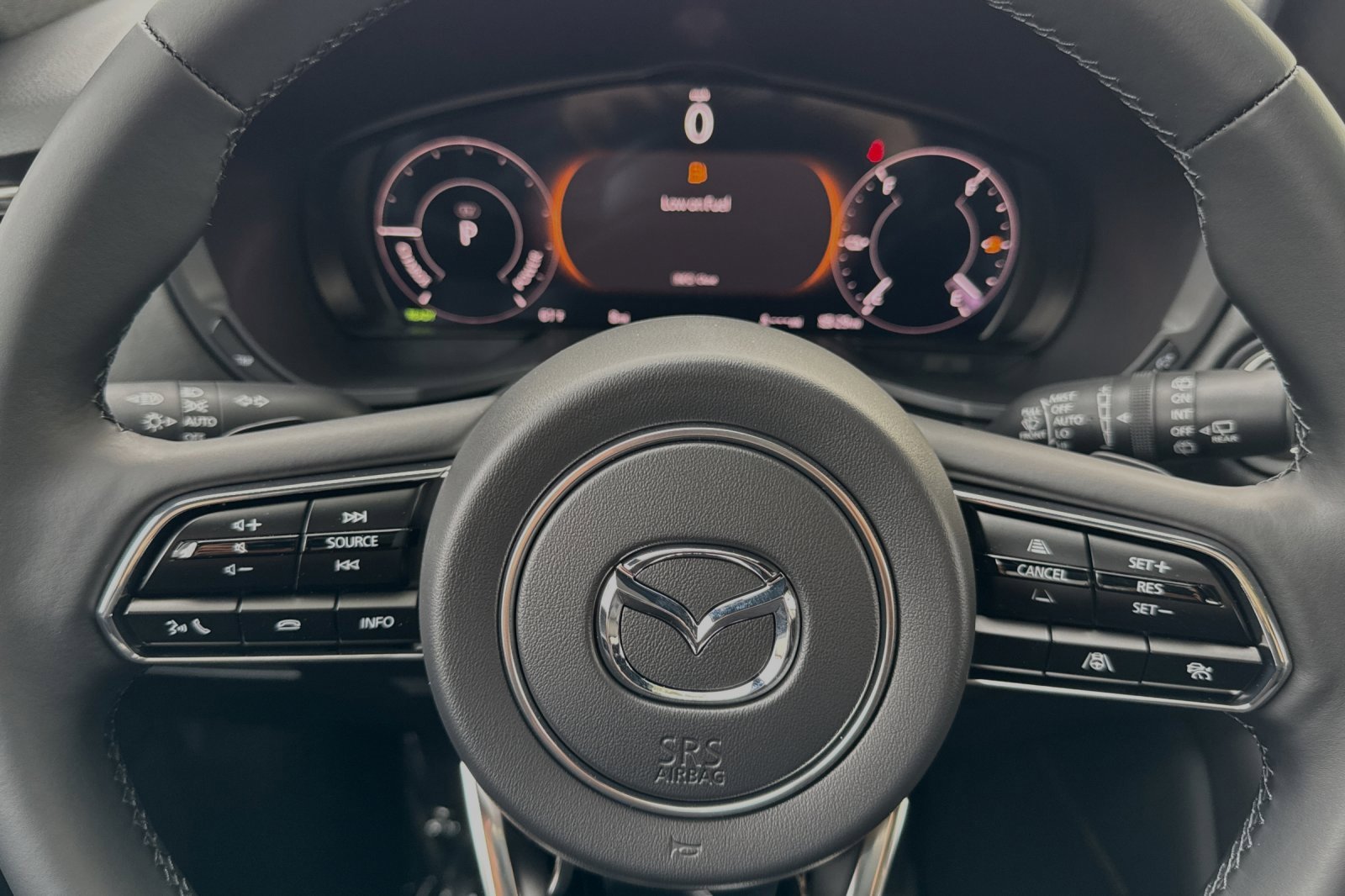 New 2025 MAZDA CX-70 Plug-In Hybrid w/ Premium Plus image 25