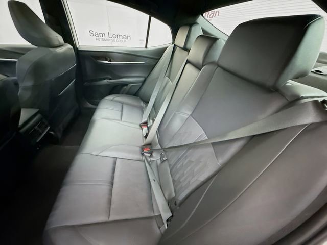 Used 2025 Toyota Camry XSE image 25