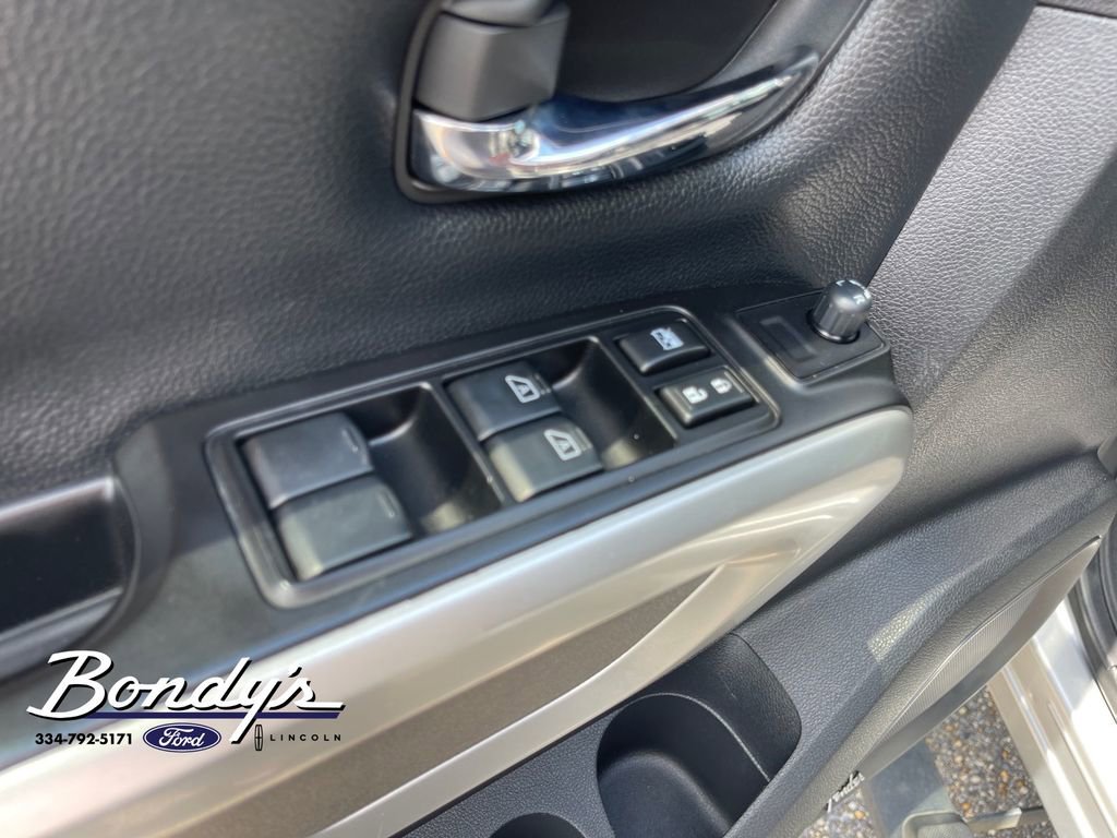 Used 2019 Nissan Titan PRO-4X w/ Pro-4x Convenience Package AWD/4WD image 8