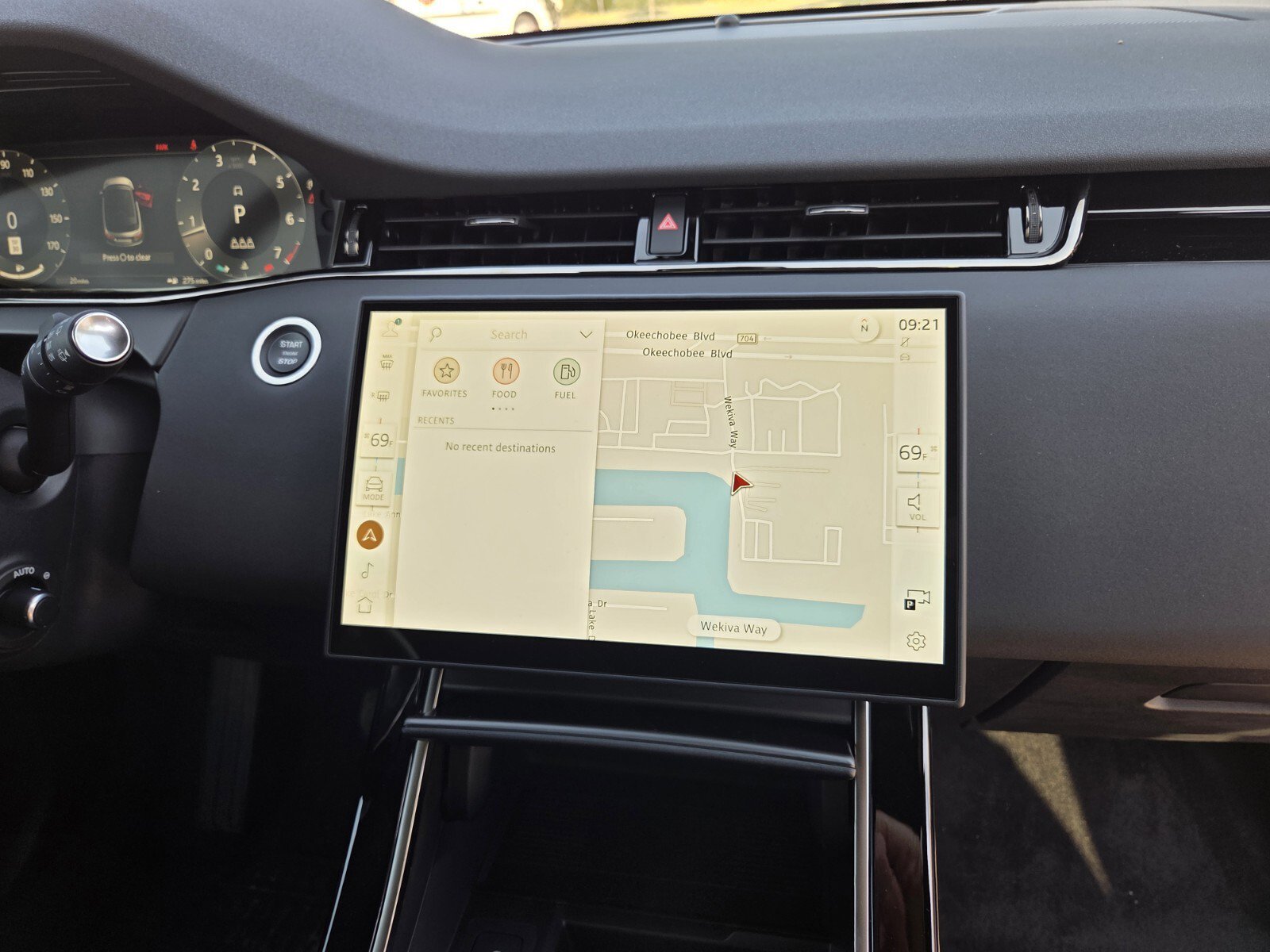 New 2026 Land Rover Range Rover Evoque S image 24