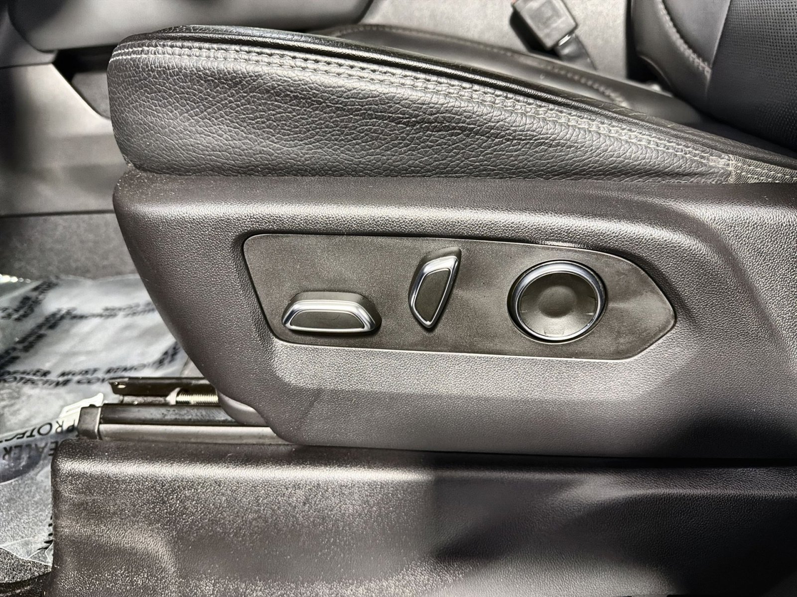 Used 2024 GMC Sierra 2500 Denali w/ Denali Reserve Package image 30