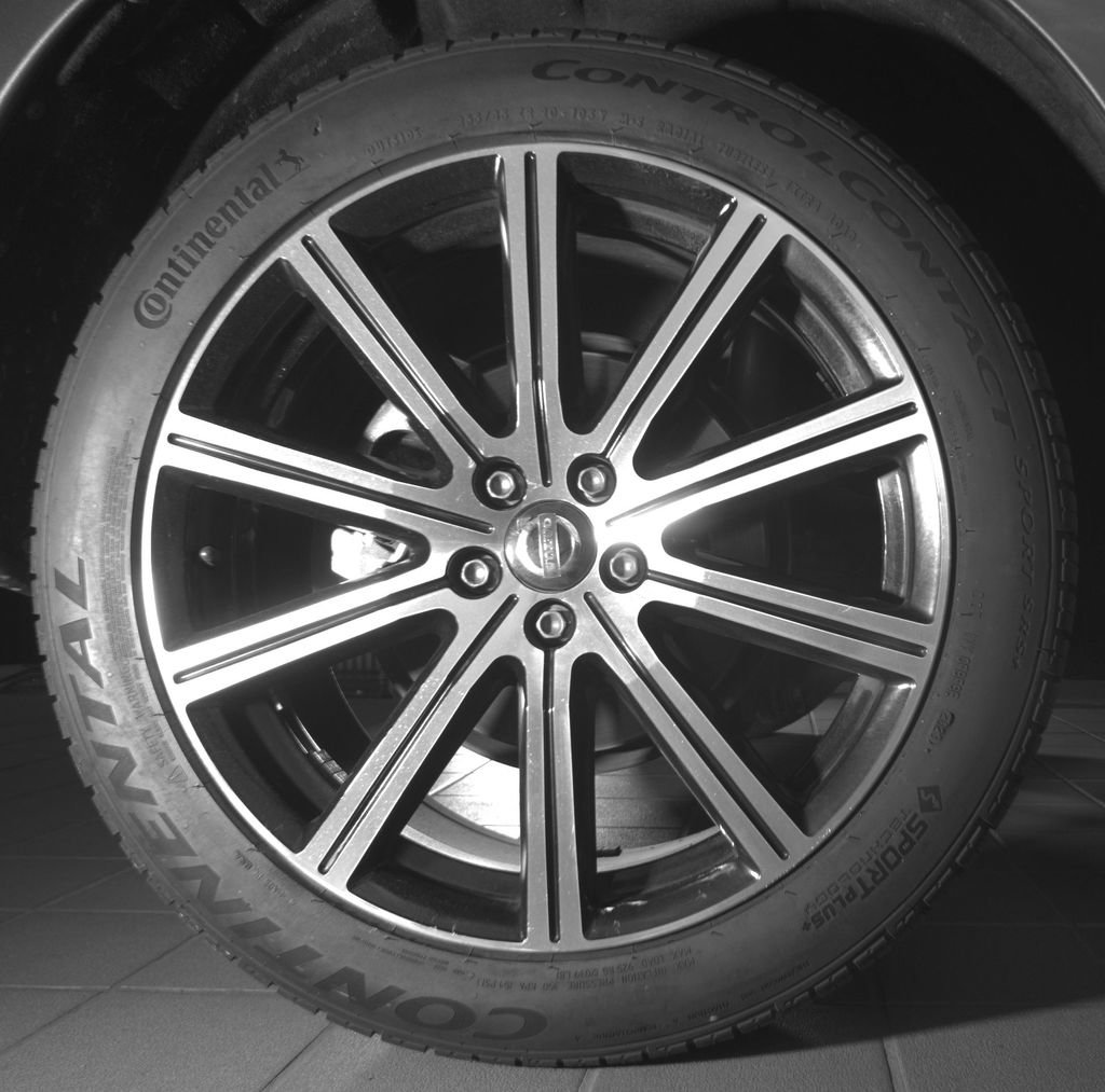 Used 2016 Volvo XC60 T6 w/ Proximity Package AWD/4WD image 24