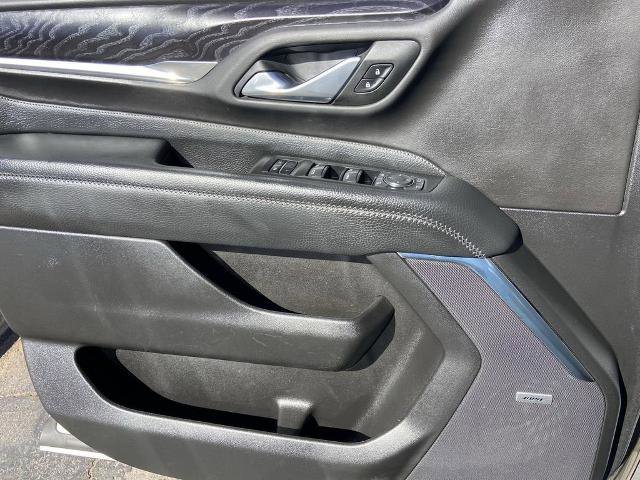 Used 2022 GMC Yukon Denali w/ Denali Reserve Package image 19