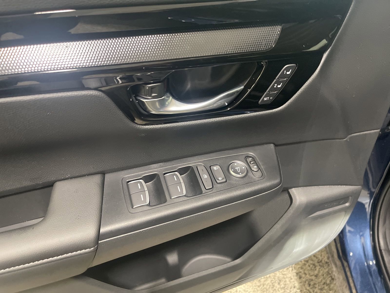 New 2026 Honda CR-V EX-L image 18