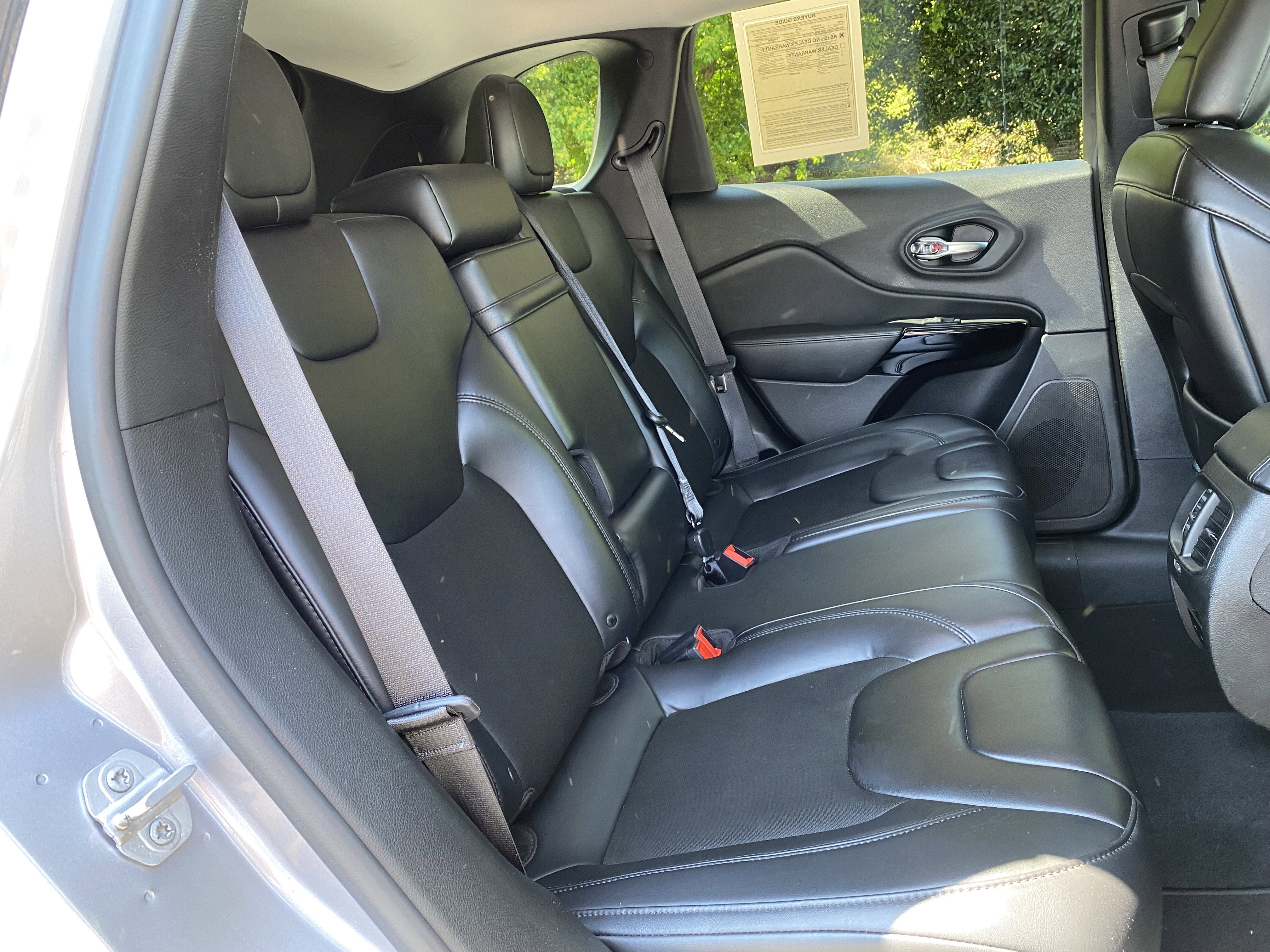 Used 2019 Jeep Cherokee Latitude Plus image 35