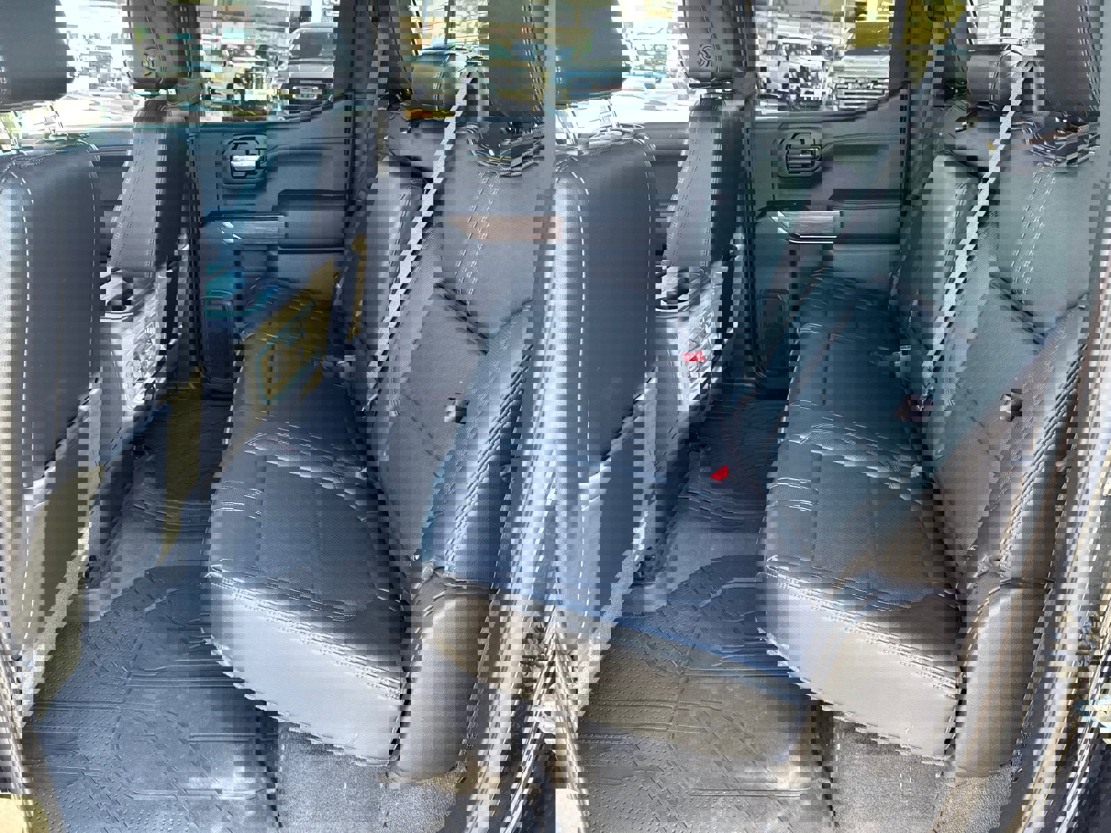 Certified 2021 Chevrolet Silverado 1500 High Country w/ Technology Package image 20