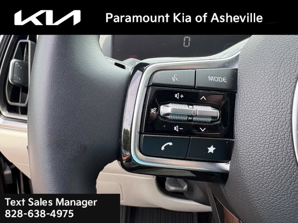 Used 2025 Kia Sorento EX w/ Panoramic Sunroof Package AWD/4WD image 13