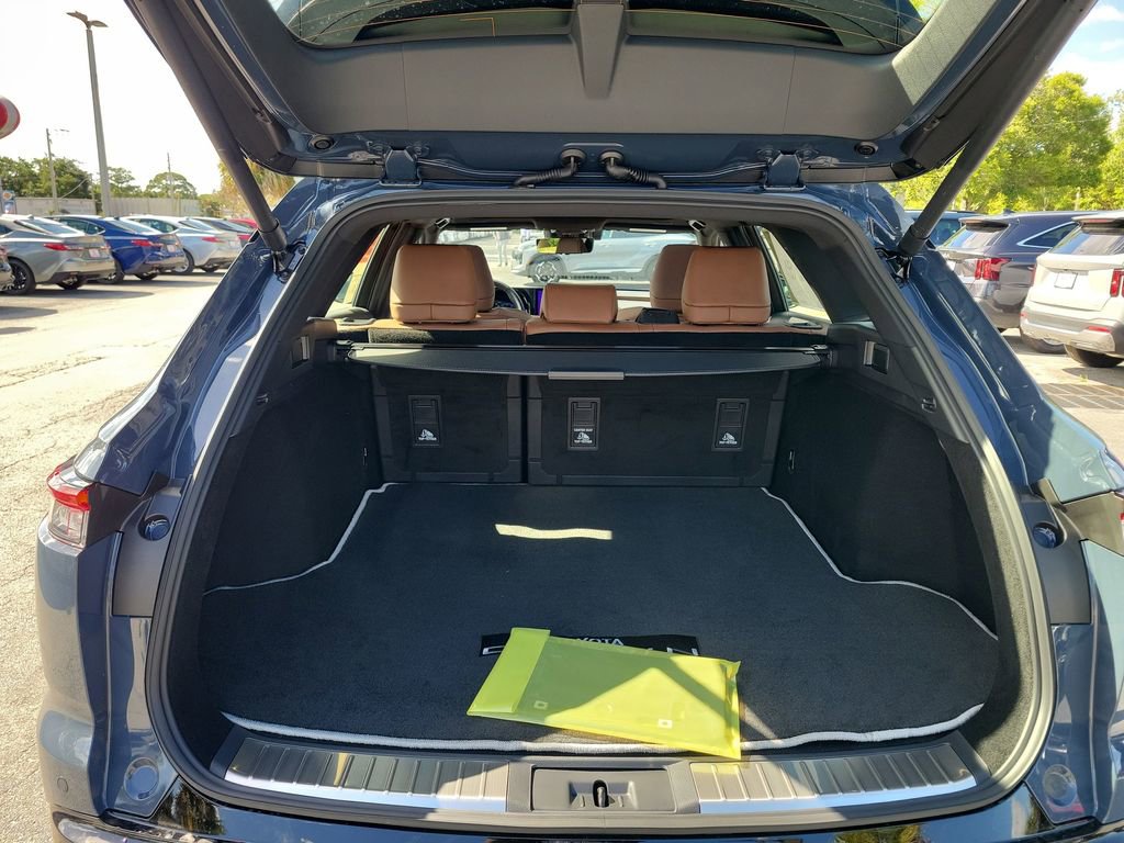 New 2026 Toyota Crown Signia w/ Advanced Technology Package image 29