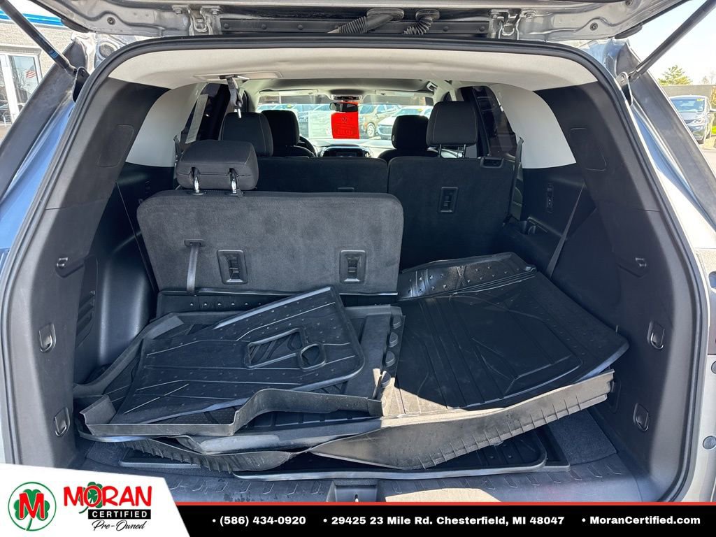 Used 2021 Chevrolet Traverse LS w/ LPO, Floor Liner Package AWD/4WD image 27