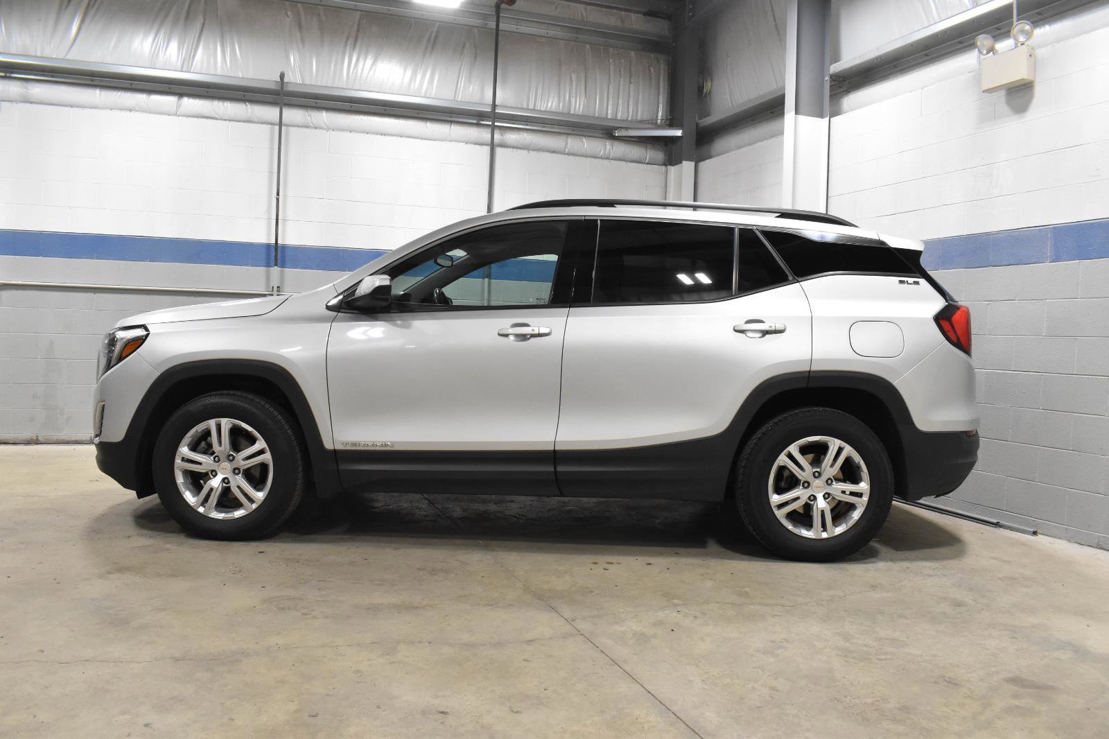 Used 2020 GMC Terrain SLE w/ Driver Convenience Package AWD/4WD image 20