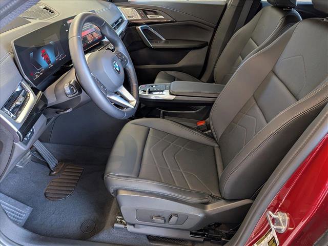Used 2024 BMW X2 xDrive28i AWD/4WD image 16