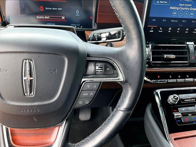 Used 2022 Lincoln Navigator Reserve RWD image 19