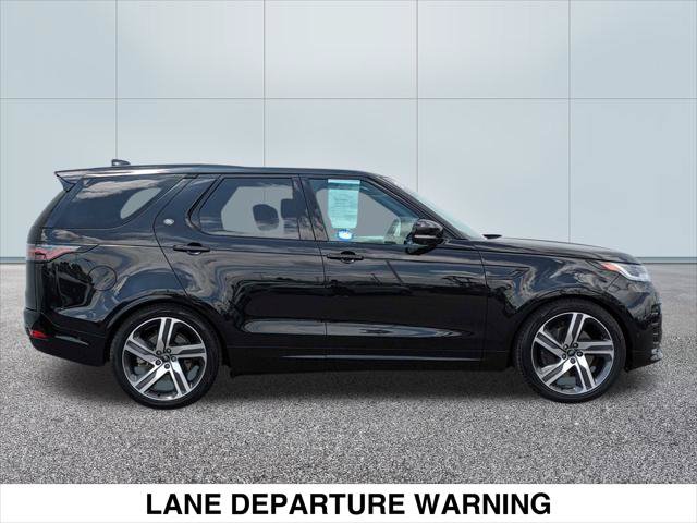 Used 2023 Land Rover Discovery HSE R-Dynamic AWD/4WD image 6