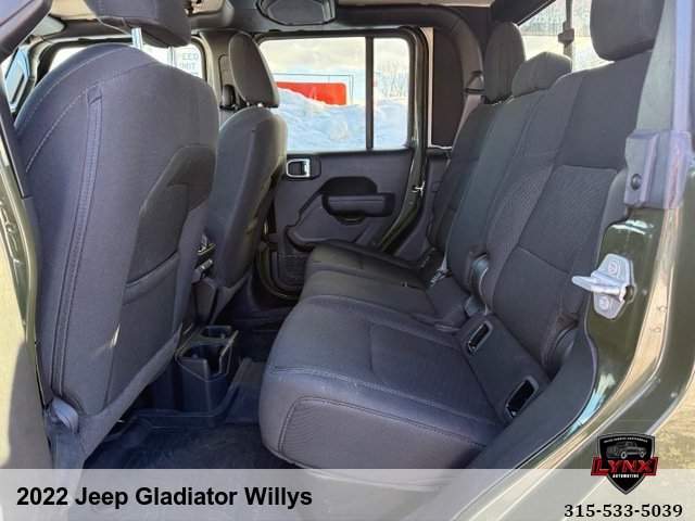 Used 2022 Jeep Gladiator Willys AWD/4WD image 34