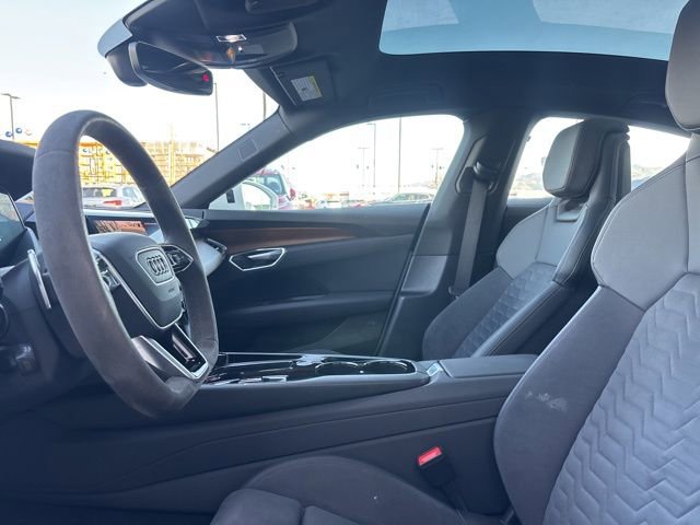Used 2022 Audi e-tron GT Premium Plus image 23