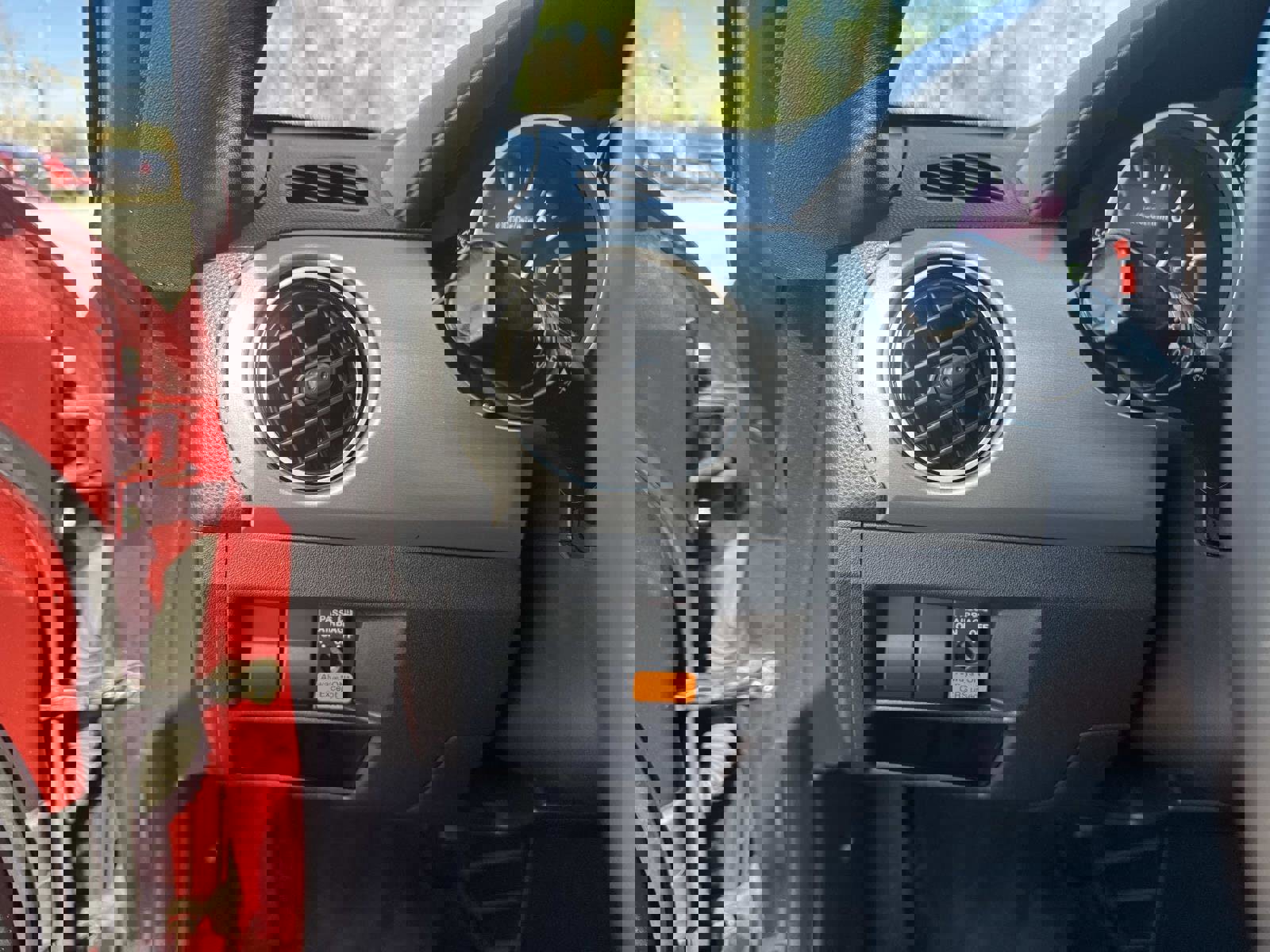 Used 2009 MAZDA MX-5 Miata Grand Touring image 25