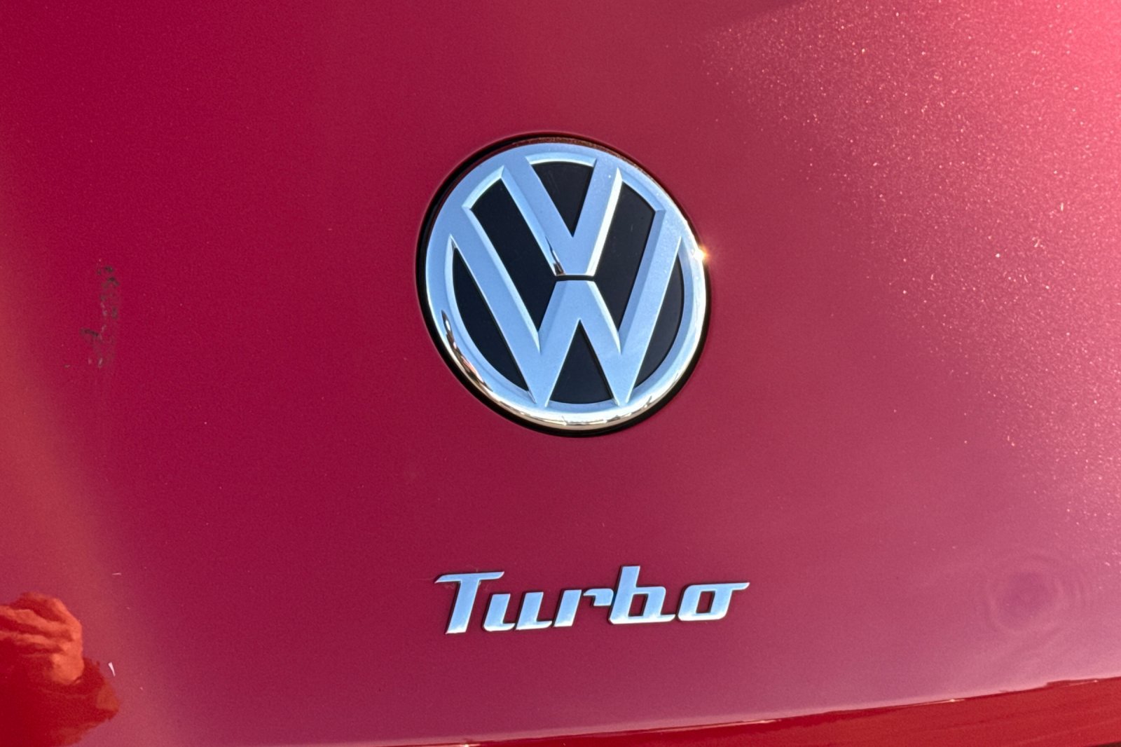 Used 2019 Volkswagen Beetle 2.0T S FWD image 24