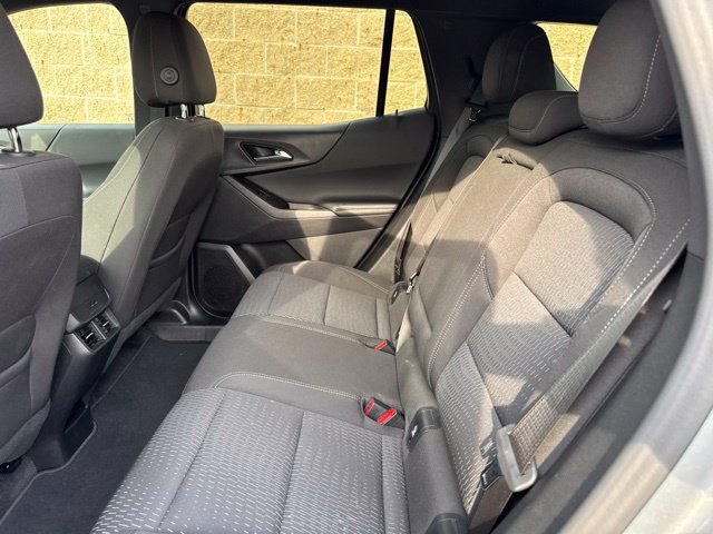 Used 2025 Chevrolet Equinox LT AWD/4WD image 14