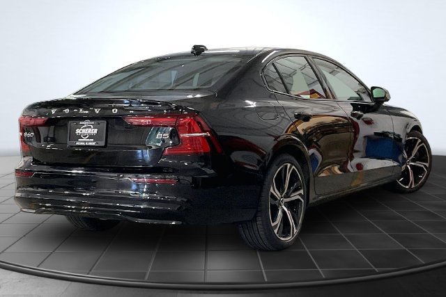 Certified 2023 Volvo S60 B5 Core w/ Climate Package FWD image 3