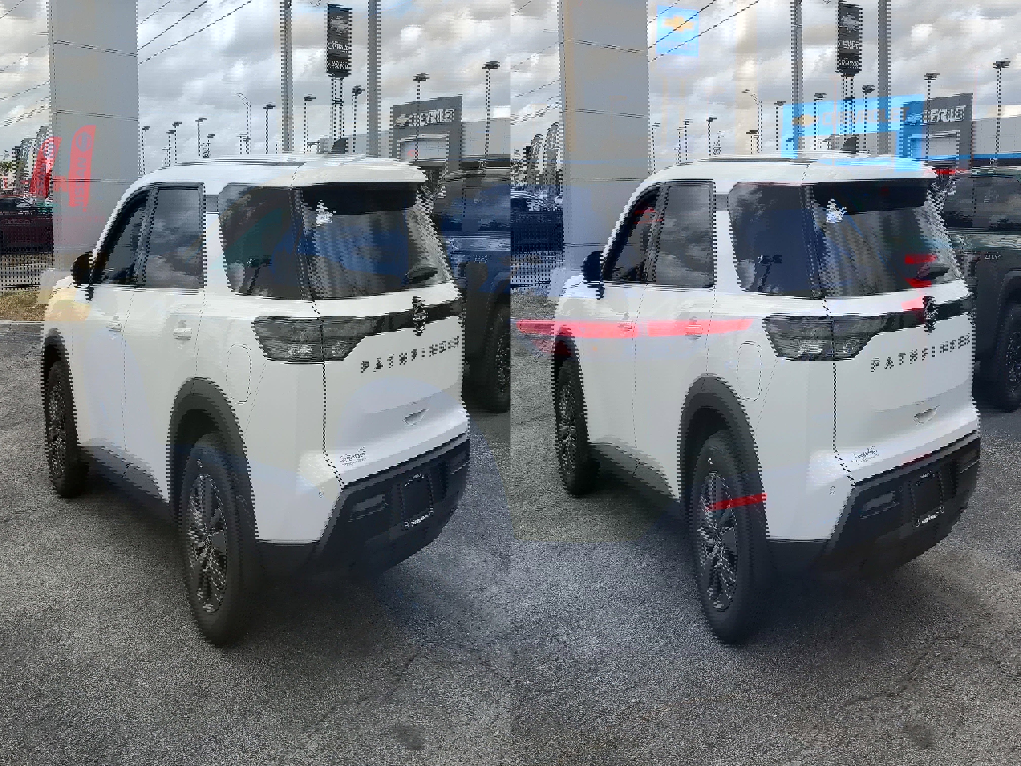 New 2026 Nissan Pathfinder S image 6