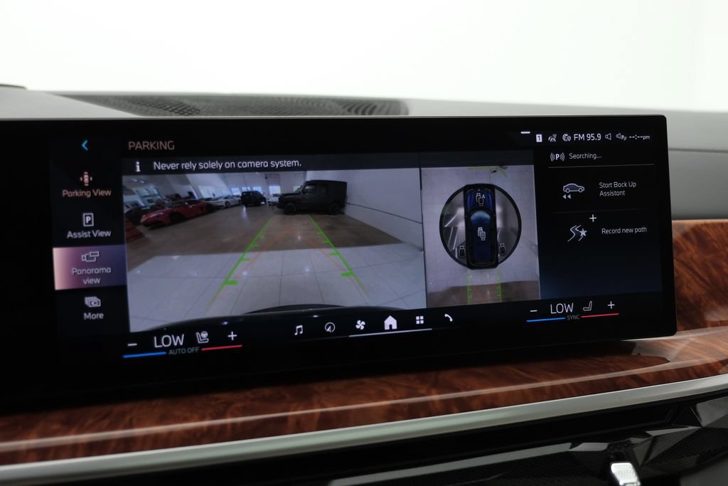 Used 2024 BMW ALPINA XB7 AWD/4WD image 26
