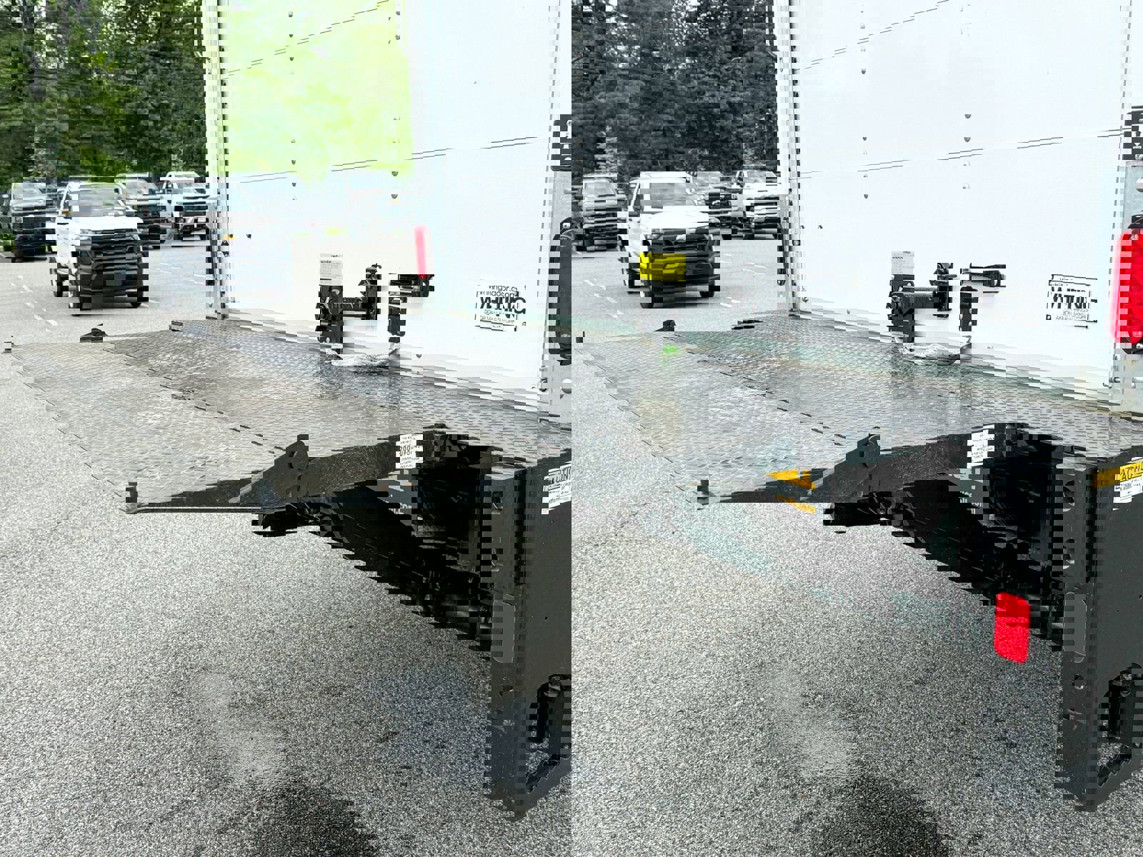 New 2025 Chevrolet Express 3500 w/ Power Convenience Package image 13