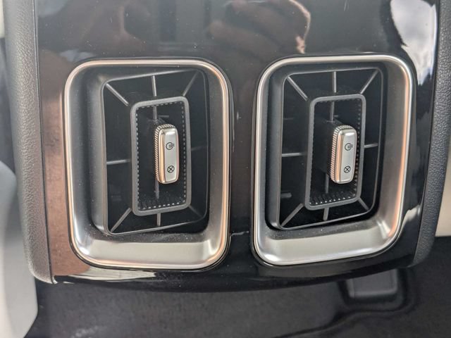 Used 2023 Kia Sorento SX FWD image 17