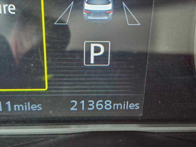 Used 2025 Nissan Versa SV FWD image 13