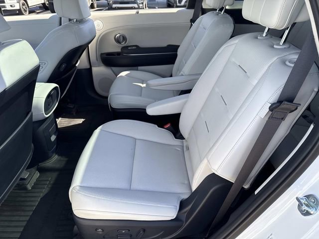 Used 2026 Hyundai Palisade Calligraphy image 17