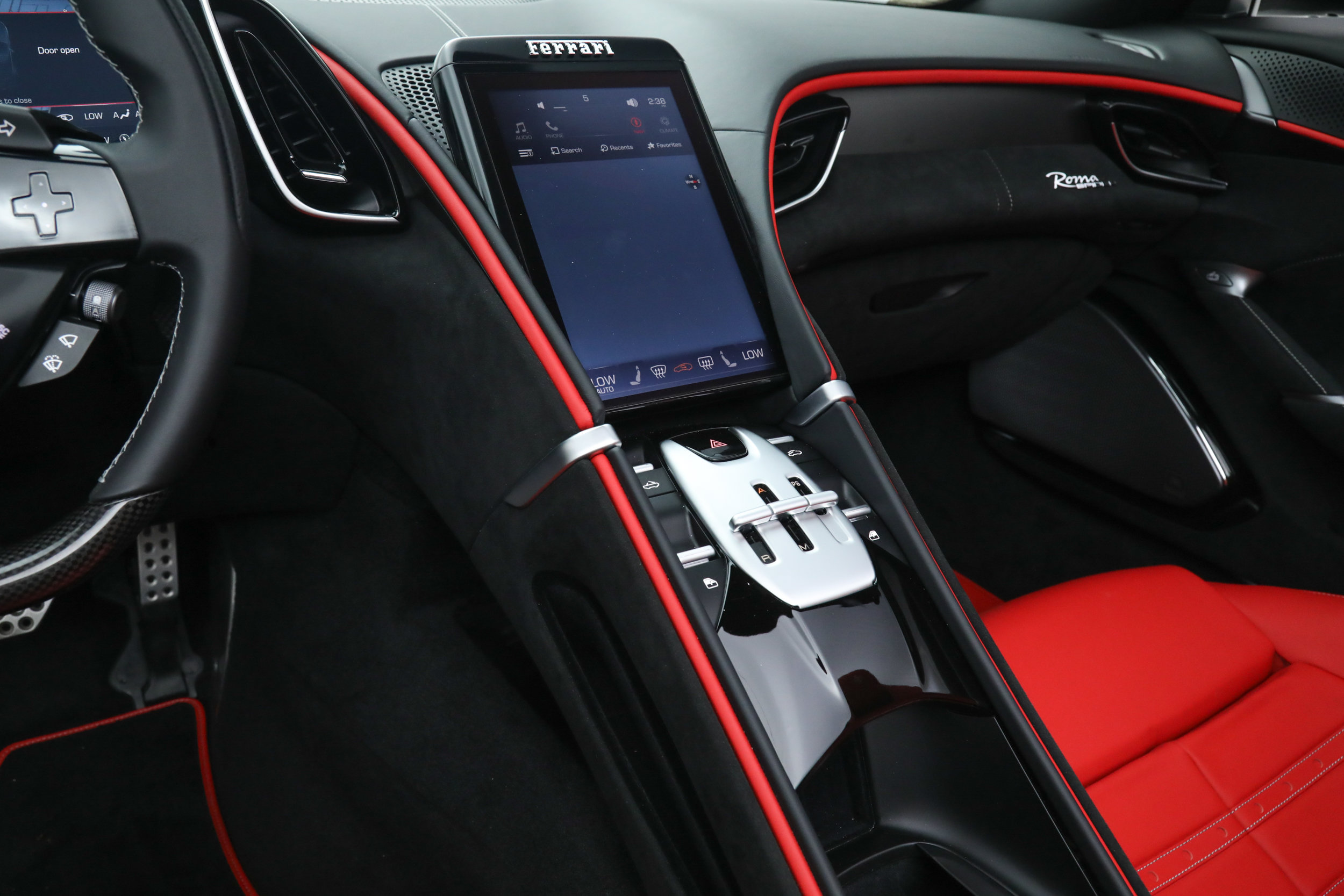 Certified 2025 Ferrari Roma Spider RWD image 39