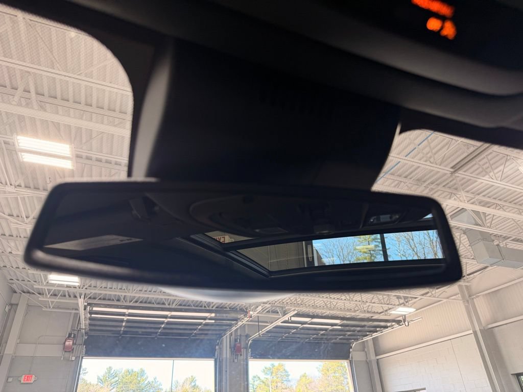 Used 2023 GMC Yukon Denali AWD/4WD image 46