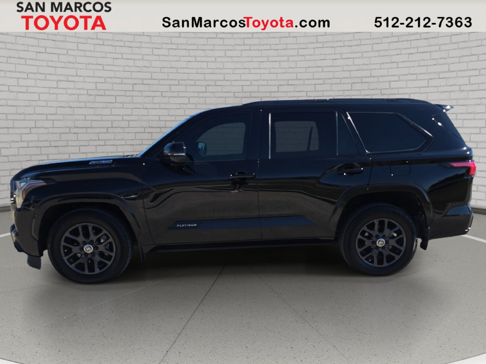 Used 2024 Toyota Sequoia Platinum AWD/4WD image 9