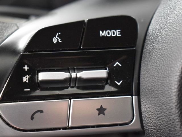 Used 2024 Hyundai Elantra SEL FWD image 24