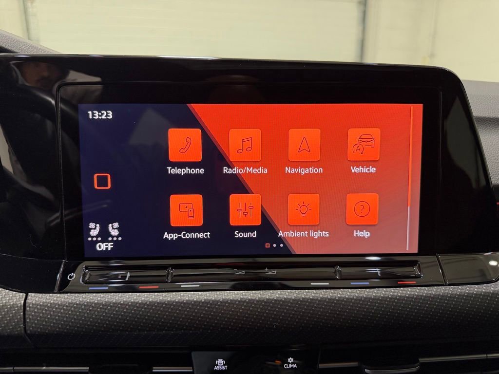 Used 2022 Volkswagen Golf R AWD/4WD image 18