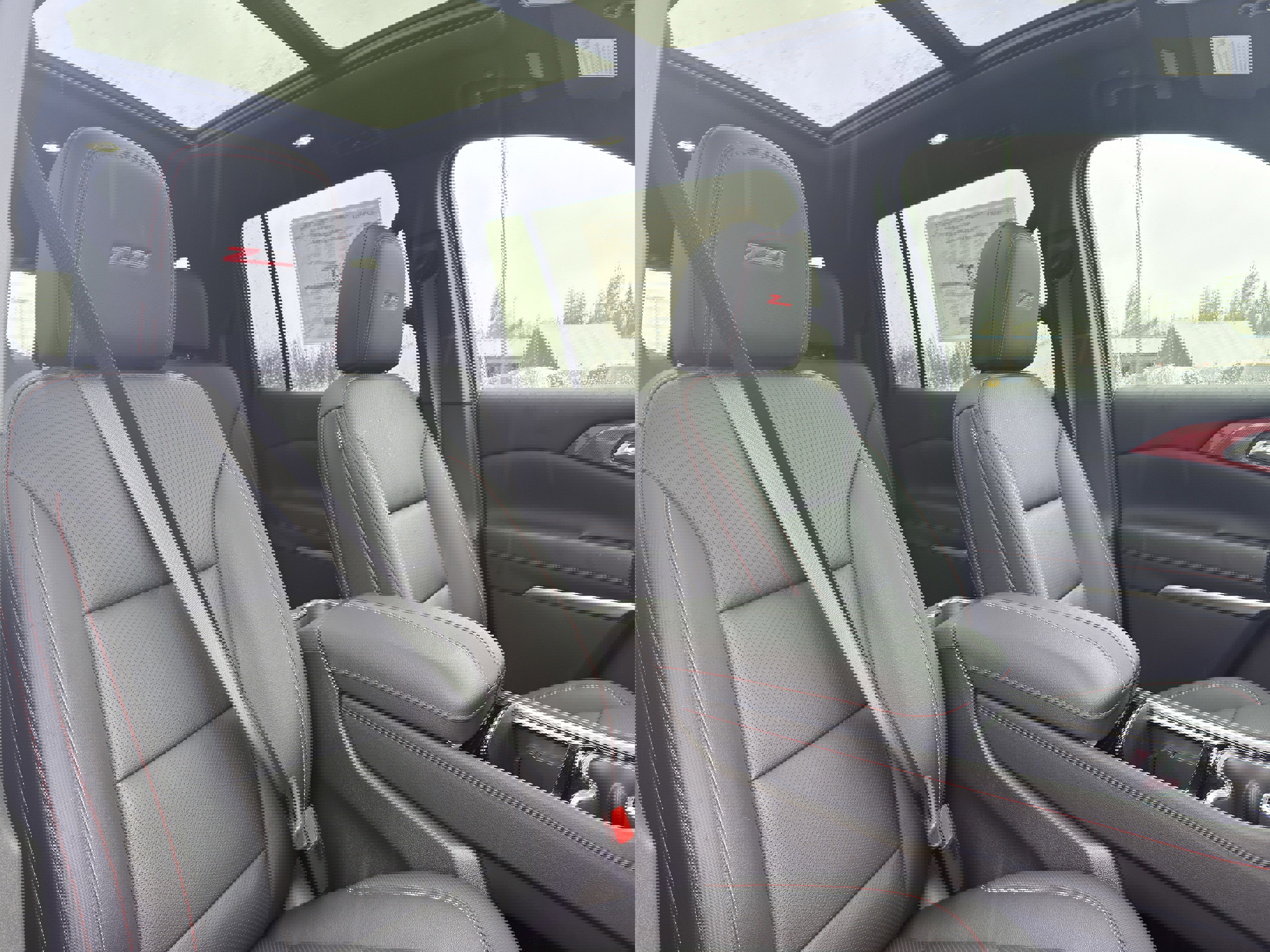 New 2026 Chevrolet Traverse Z71 w/ LPO, Floor Liner Package image 21