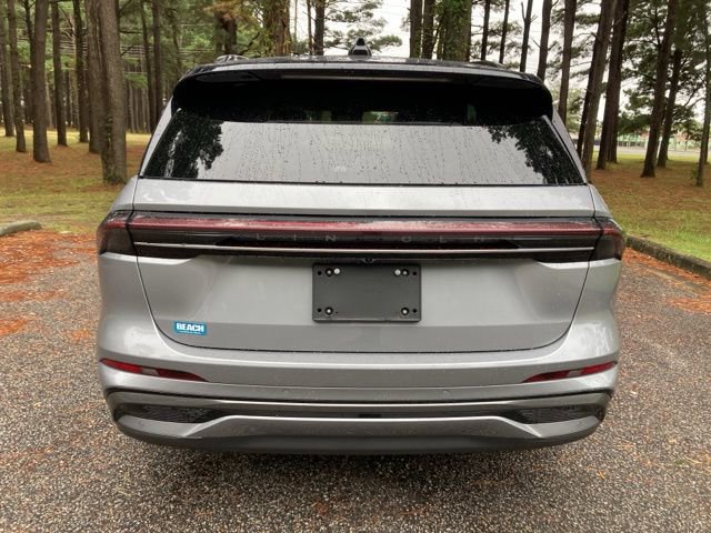 Certified 2025 Lincoln Nautilus Reserve w/ Jet Appearance Package image 4