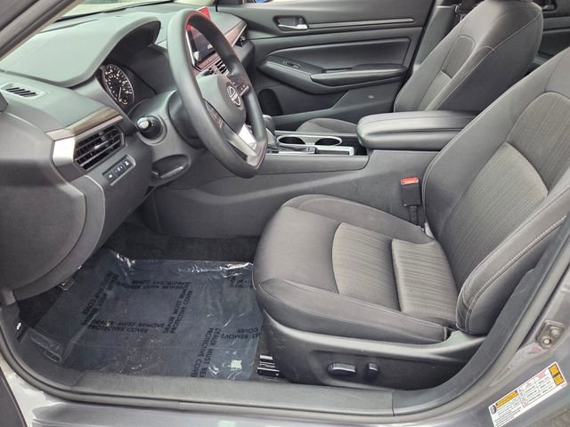 Used 2024 Nissan Altima 2.5 SV image 9