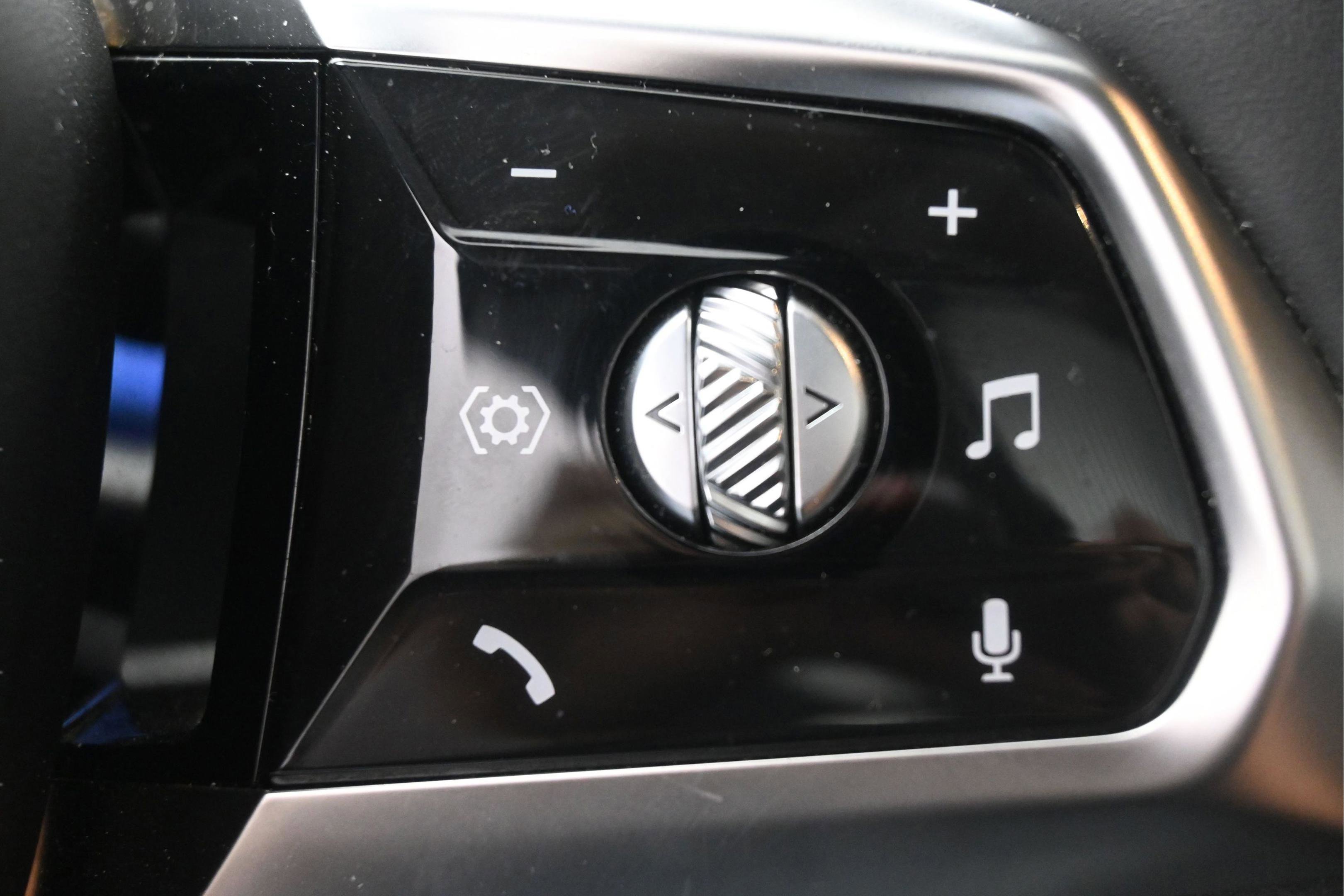 Used 2023 BMW i7 xDrive60 AWD/4WD image 19