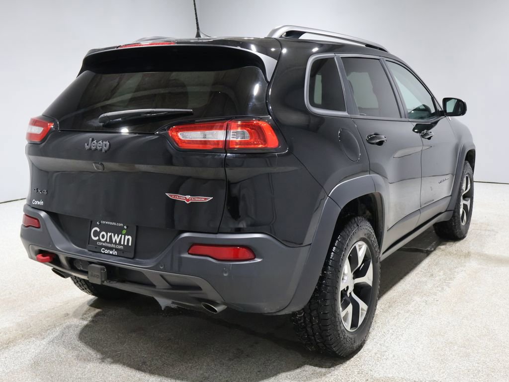 Used 2018 Jeep Cherokee Trailhawk w/ Comfort/Convenience Group image 2