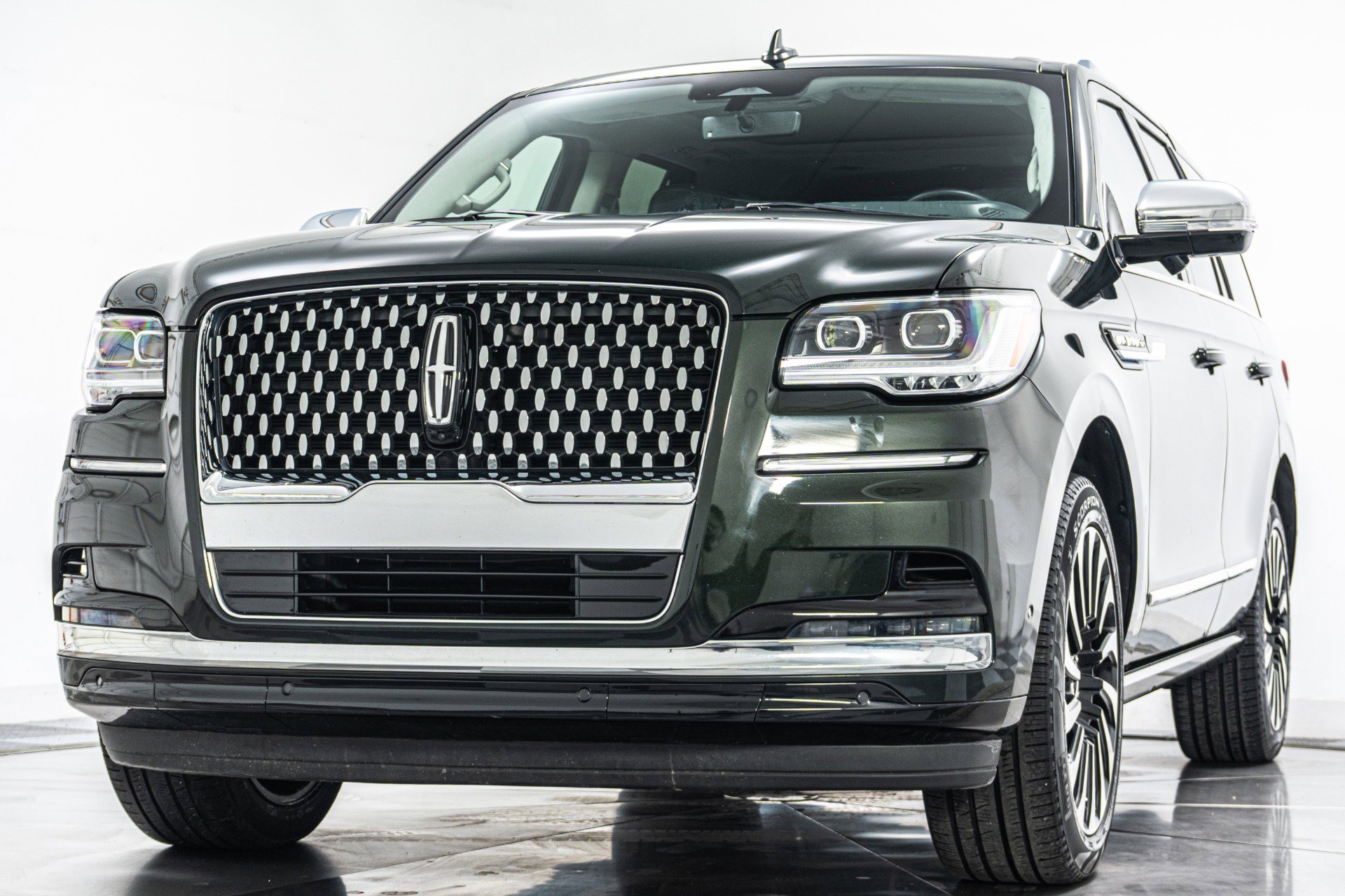 Used 2022 Lincoln Navigator Black Label image 5