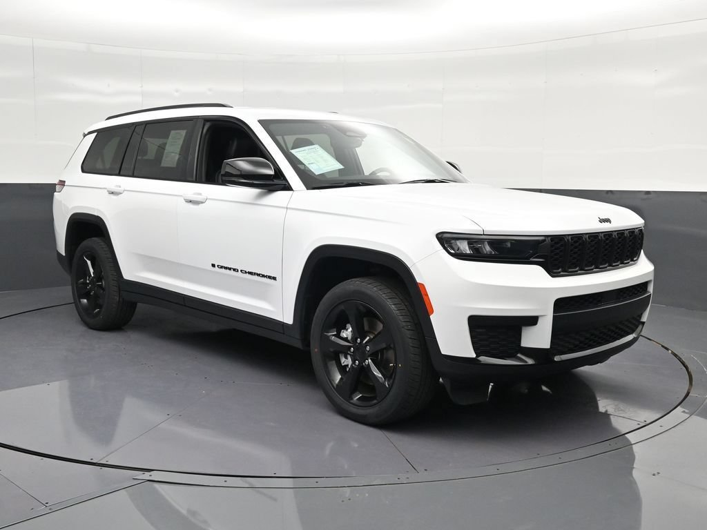 Used 2023 Jeep Grand Cherokee L Laredo AWD/4WD image 5