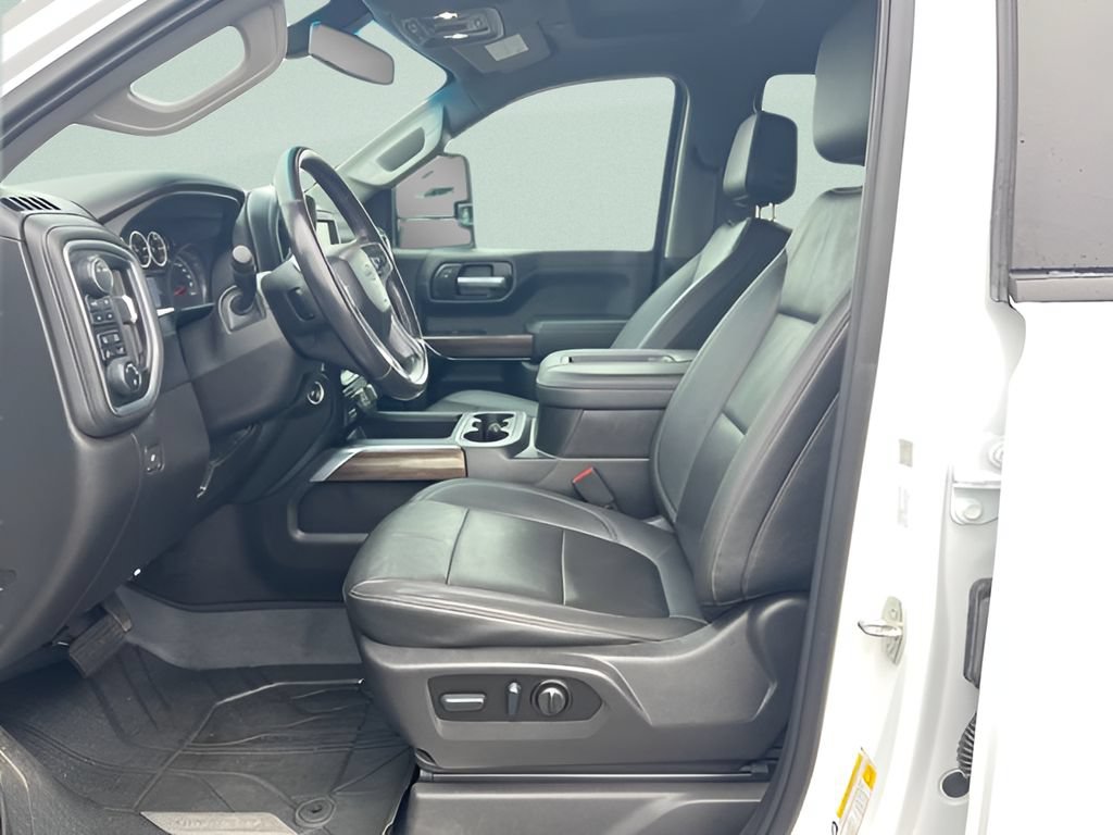 Used 2022 Chevrolet Silverado 1500 RST w/ Convenience Package II AWD/4WD image 9