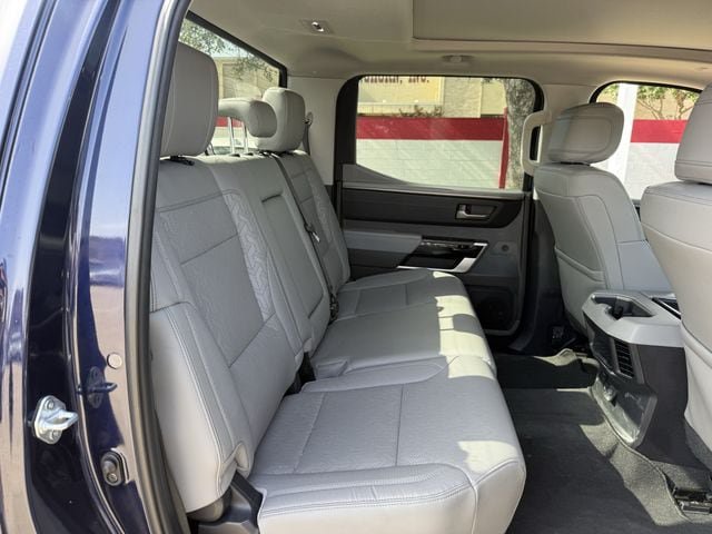 Used 2024 Toyota Tundra Limited AWD/4WD image 33
