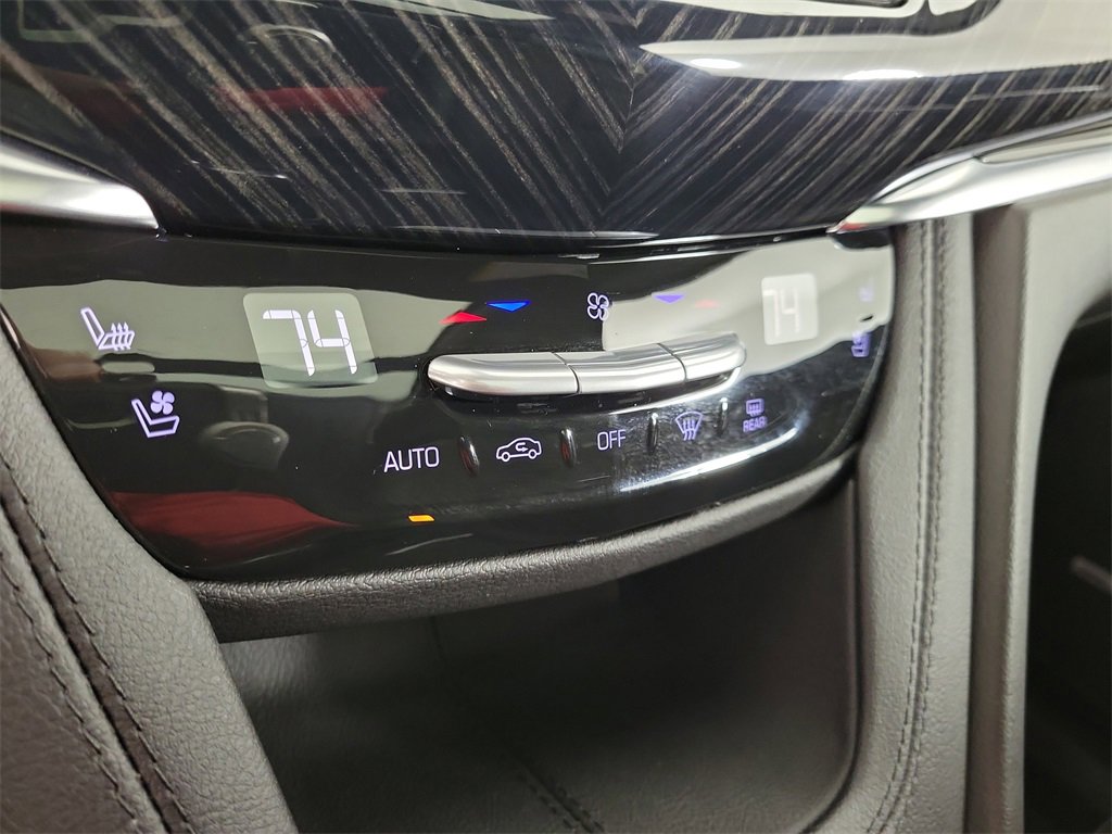 Certified 2025 Cadillac XT6 Premium Luxury w/ Technology Package image 29