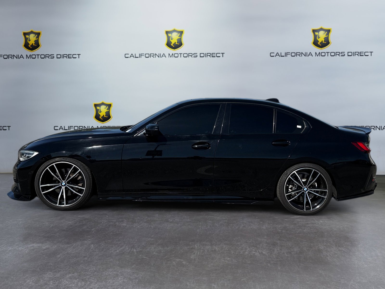 Used 2022 BMW 330i Sedan w/ Convenience Package image 2