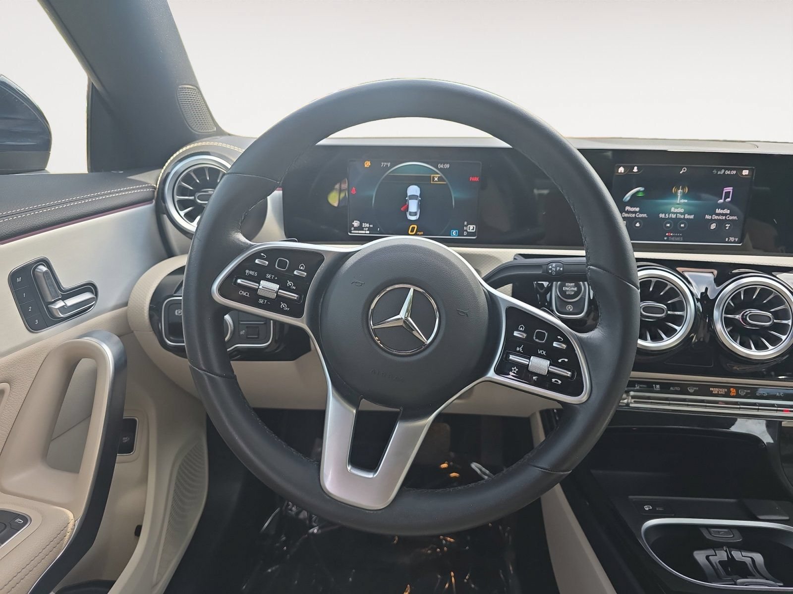 Used 2022 Mercedes-Benz CLA 250 image 13