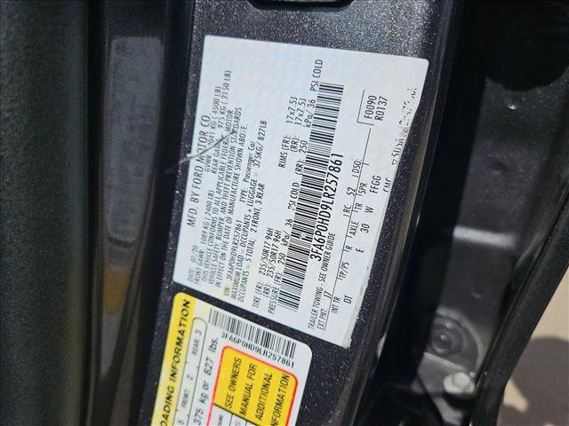 Used 2020 Ford Fusion SE image 16