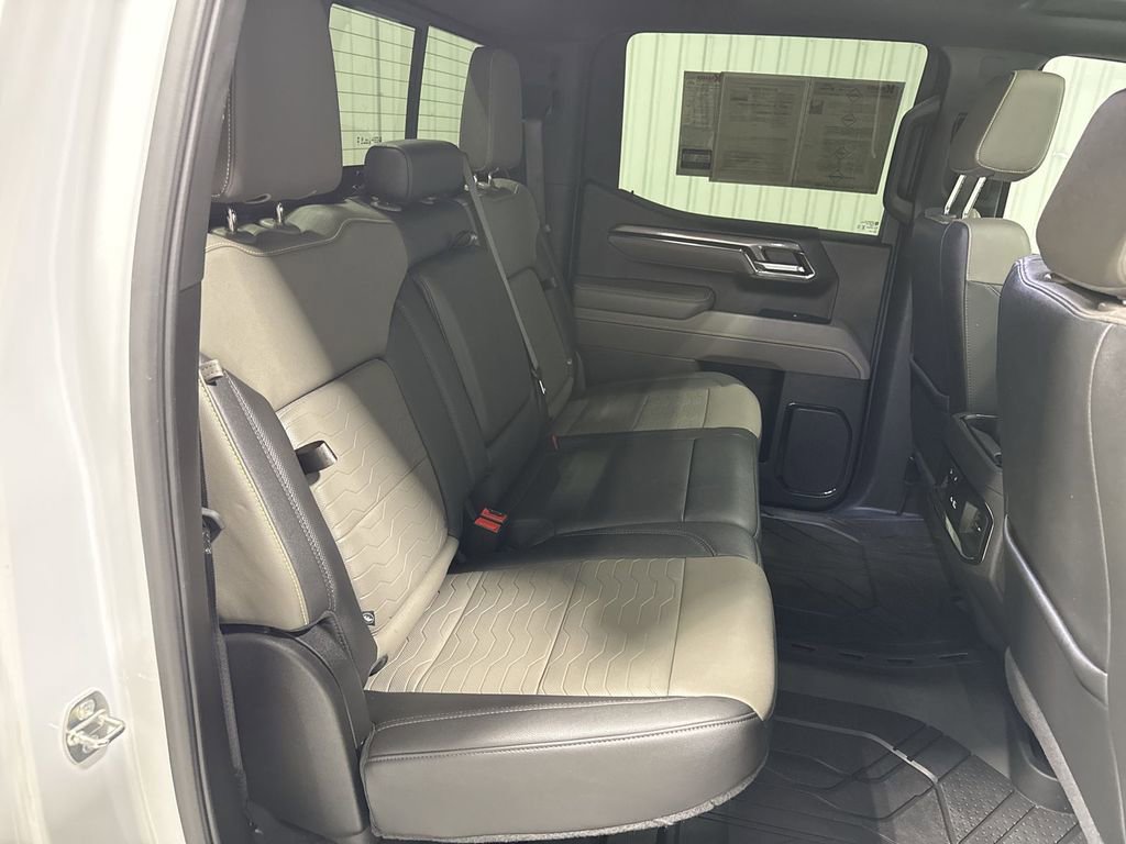 Used 2024 Chevrolet Silverado 1500 ZR2 w/ Technology Package image 28